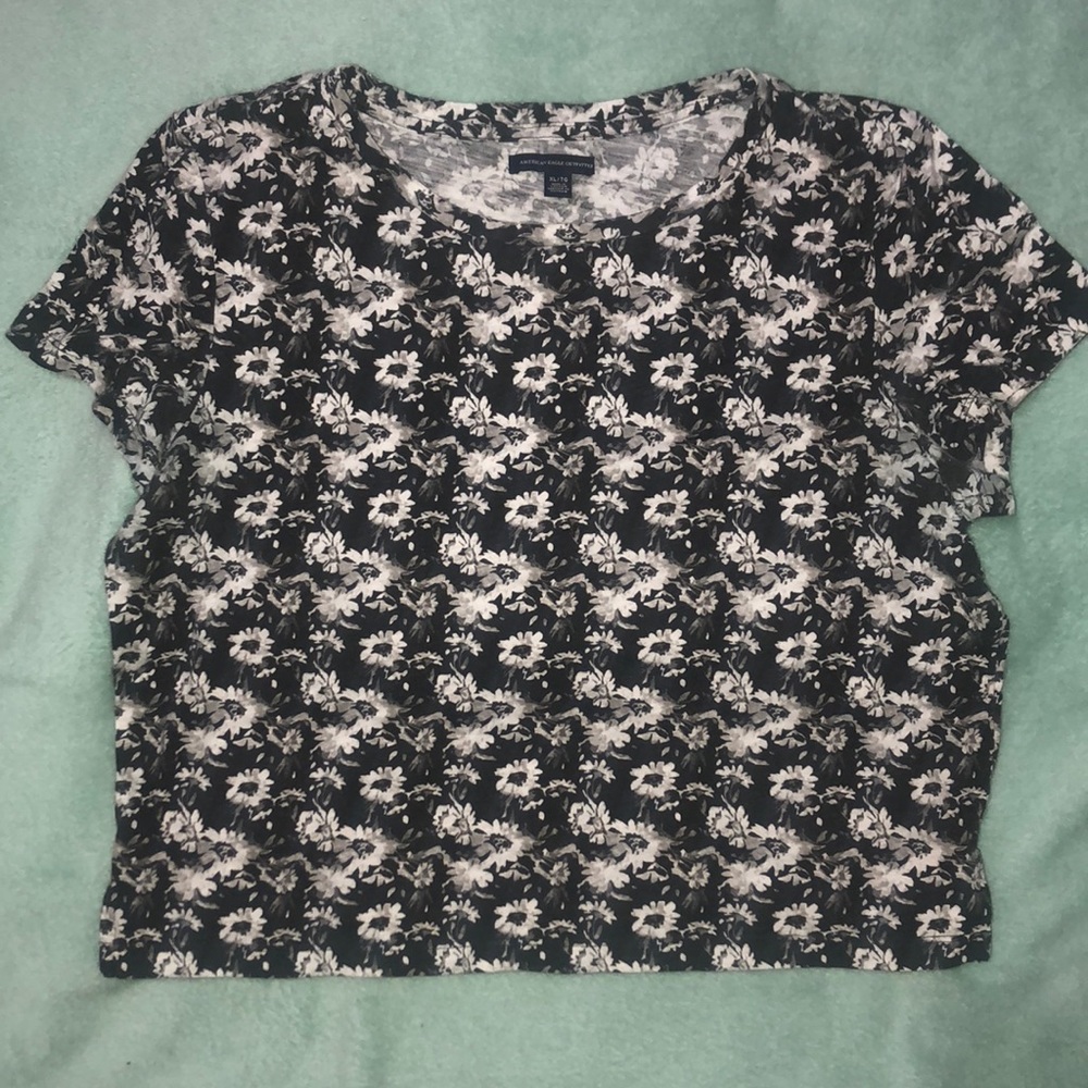 American Eagle Crop Top